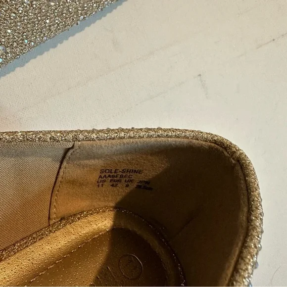 Dream Pairs Women’s Sole-Shine Cream White Rhinestone Ballet Flats Shoes Sz 11 - Picture 6 of 8